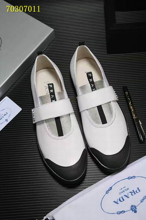 Prada casual shoes men-054